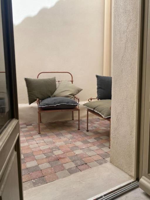 La Loge Familiale: 110M2, Place Rose Goudard, Ac リル・シュル・ラ・ソルギュ エクステリア 写真