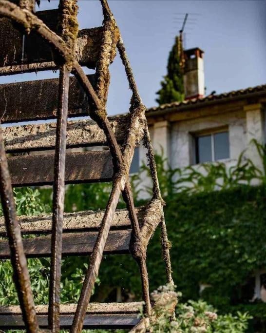 La Loge Familiale: 110M2, Place Rose Goudard, Ac リル・シュル・ラ・ソルギュ エクステリア 写真