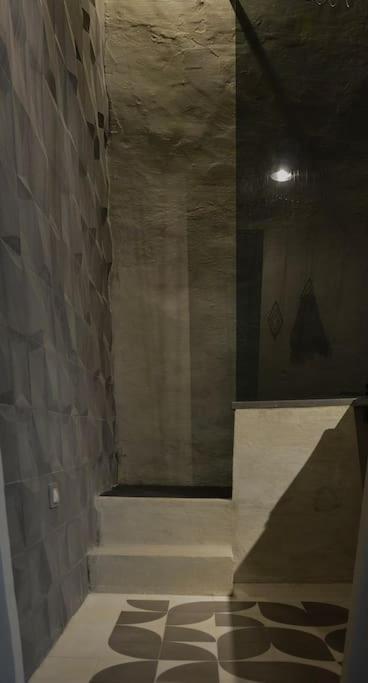 La Loge Familiale: 110M2, Place Rose Goudard, Ac リル・シュル・ラ・ソルギュ エクステリア 写真