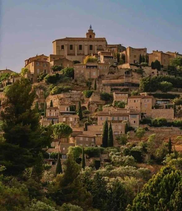 La Loge Familiale: 110M2, Place Rose Goudard, Ac リル・シュル・ラ・ソルギュ エクステリア 写真