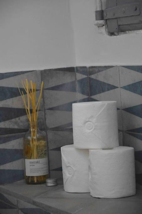 La Loge Familiale: 110M2, Place Rose Goudard, Ac リル・シュル・ラ・ソルギュ エクステリア 写真