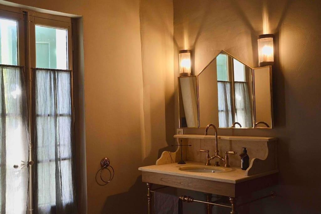 La Loge Familiale: 110M2, Place Rose Goudard, Ac リル・シュル・ラ・ソルギュ エクステリア 写真